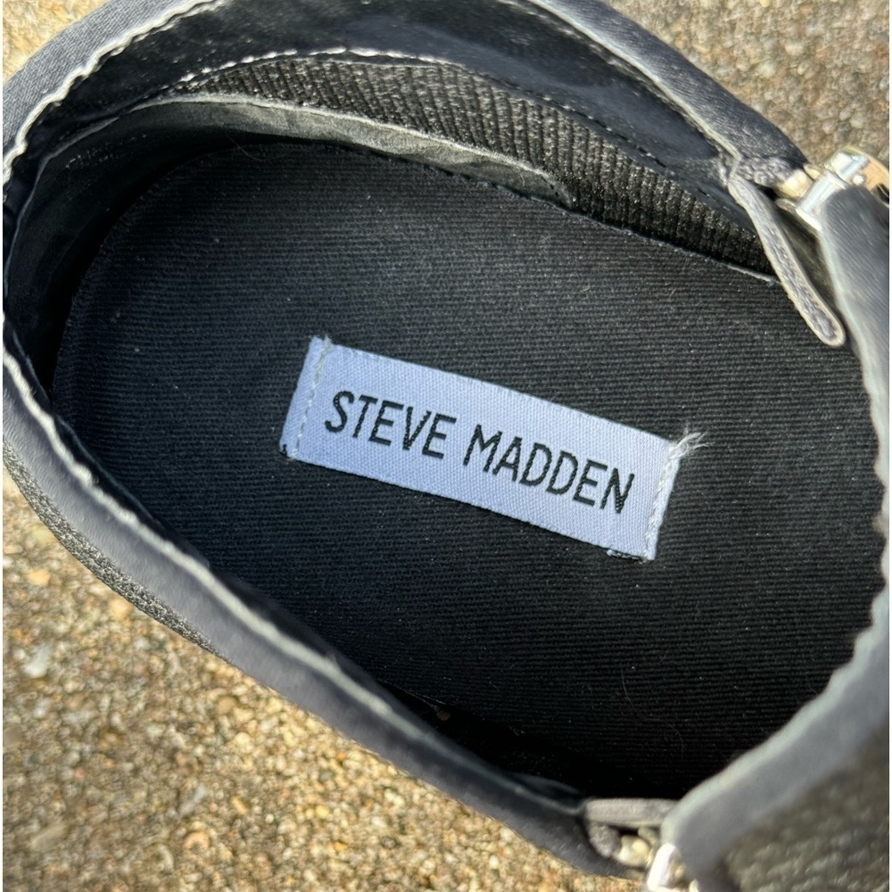 STEVE MADDEN~CAMDEN~WOMENS SIZE 9~BLACK KNIT~ZIPPER~WEDGE SNEAKERS~VERY NICE~BR​ - Picture 2 of 8